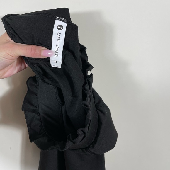 Zaful Frill Top Leggings - Picture 9 of 9